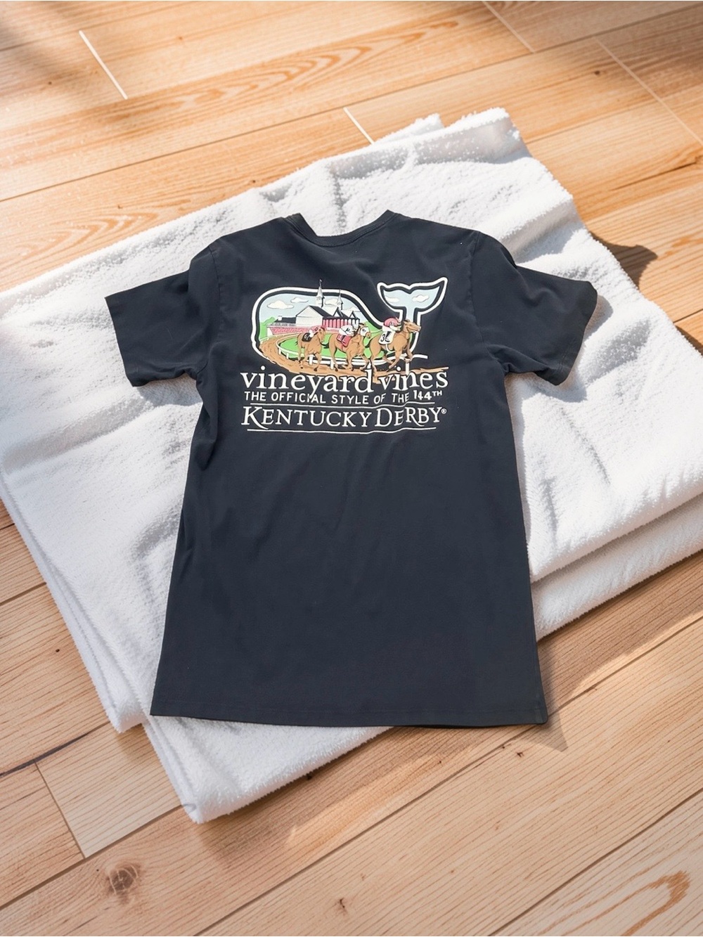 Vineyard Vines Navy Kentucky Derby Graphic T‑Shirt - Men 2018